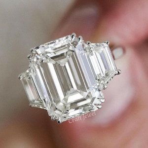 Pierścionek zaręczynowy z trzema kamieniami Moissanite 2,00 CT w szlifie szmaragdowym, obrączka ślubna z trzema kamieniami, pierścionek na rocznicę z podwójnym pazurem