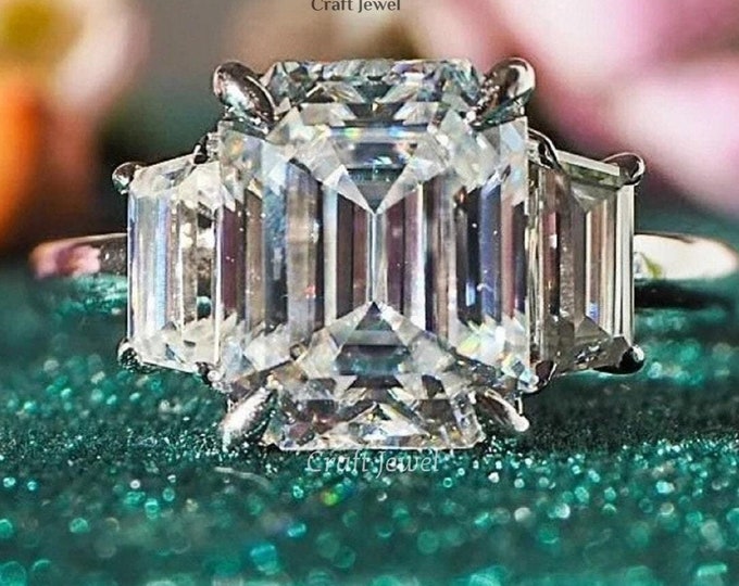 Three Stone Emerald Cut Moissanite Engagement Ring, Solid Gold Baguette Moissanite Wedding Ring Promise Ring for Women, Anniversary Gifts