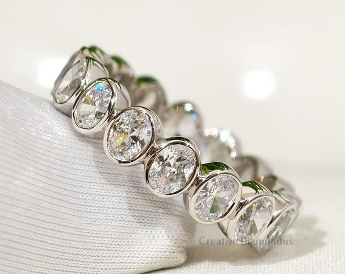 Oval Cut Moissanite Bezel Setting Full Eternity Wedding Band, Minimalist Stackable Anniversary Band, Unique Gold Jewelry For Girlfriend