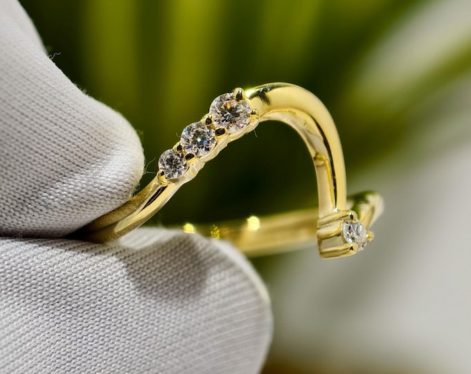 Round Cut Moissanite Wavy Nesting Wedding Band, Deep Curved Contour Minimalist Promise Band In 18K Gold, Delicate Party Wear Band For Girls