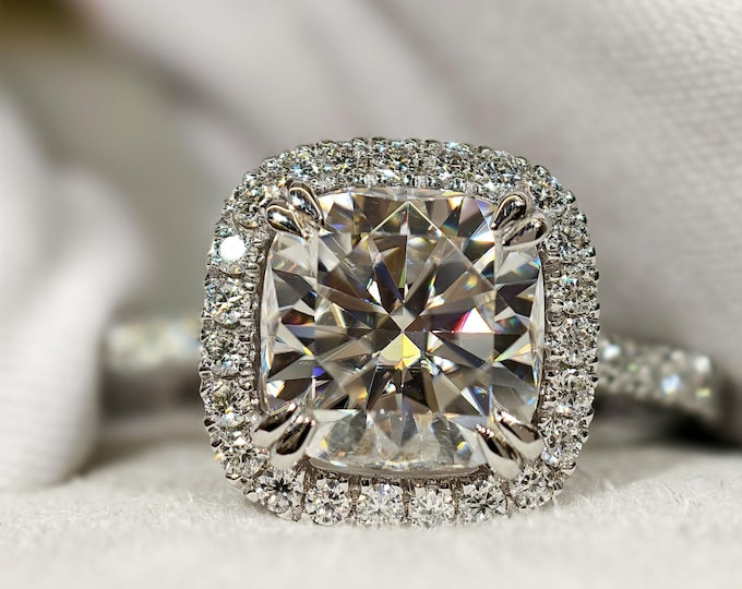 Cushion Cut Lab Grown Diamond Halo Engagement Ring Double Claw Prong Set Wedding Ring IGI Certified CVD Diamond Promise Ring For Girlfriend