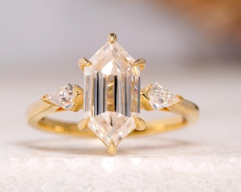 Step Cut Dutch Marquise Moissanite Engagement Ring Side Kite Cut Solid 14k Gold Promise Ring Six Claw Pong Set Three Stone Wedding Ring