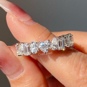 Multiförmige Moissanit Voll Eternity Band, Einzigartige Mix Form Cluster Hochzeitsband für Frauen, Schönes Vintage Jubiläum Band Geschenk für Sie