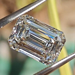 1.00 To 5.00 CARAT Emerald Cut Lab Grown Loose Diamond IGI Certified Lab Grown Diamond For Engagement Ring All Color Clarity Available