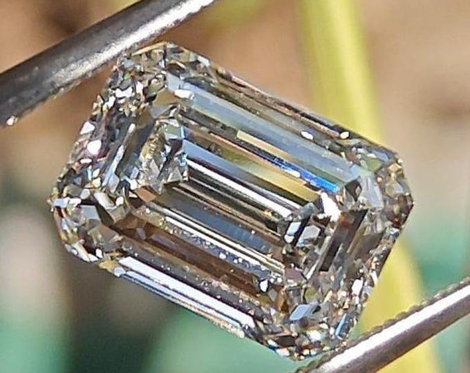 1.00 To 5.00 CARAT Emerald Cut Lab Grown Loose Diamond IGI Certified Lab Grown Diamond For Engagement Ring All Color Clarity Available