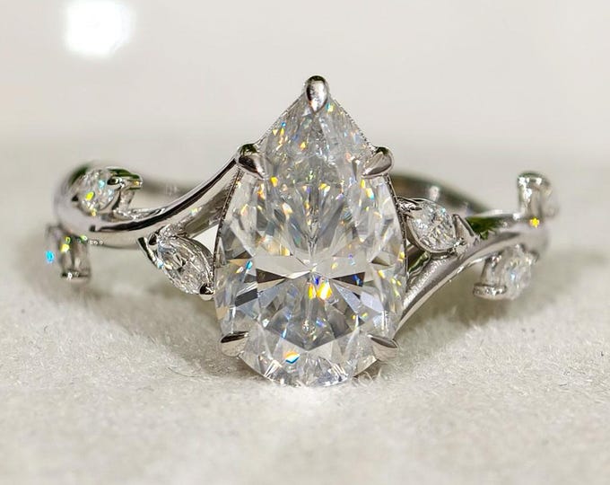 Vintage Style Leaf & Vine Engagement Ring, Pear Cut Moissanite Cluster Wedding Ring, Nature Inspire Bypass Shank Luxurious Proposal Ring