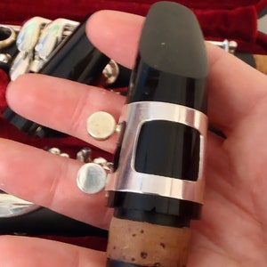 CLARINET JUPITER 631 with Case oil reeds and book image 9