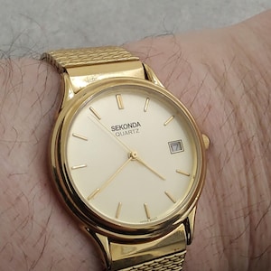 Vintage Gents Mans Unisex  SEKONDA DRESSwatch  gold tone Goldplated quartz watch