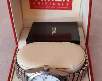 TIMEX quartz DRESS  watch boxed case NOS large dial silver stretchy bracelet
