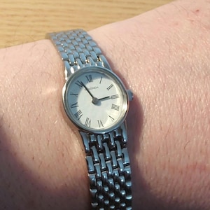 SEKONDA silver tone bracelet ladies woman&#39;s quartz  wristwatch watch