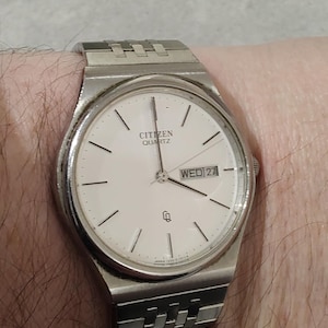 CITIZEN qq  vintage 1970s DRESS WATCH  Japanese watch quartz watch mens watch unisex watch minimalist watch Japanese movement