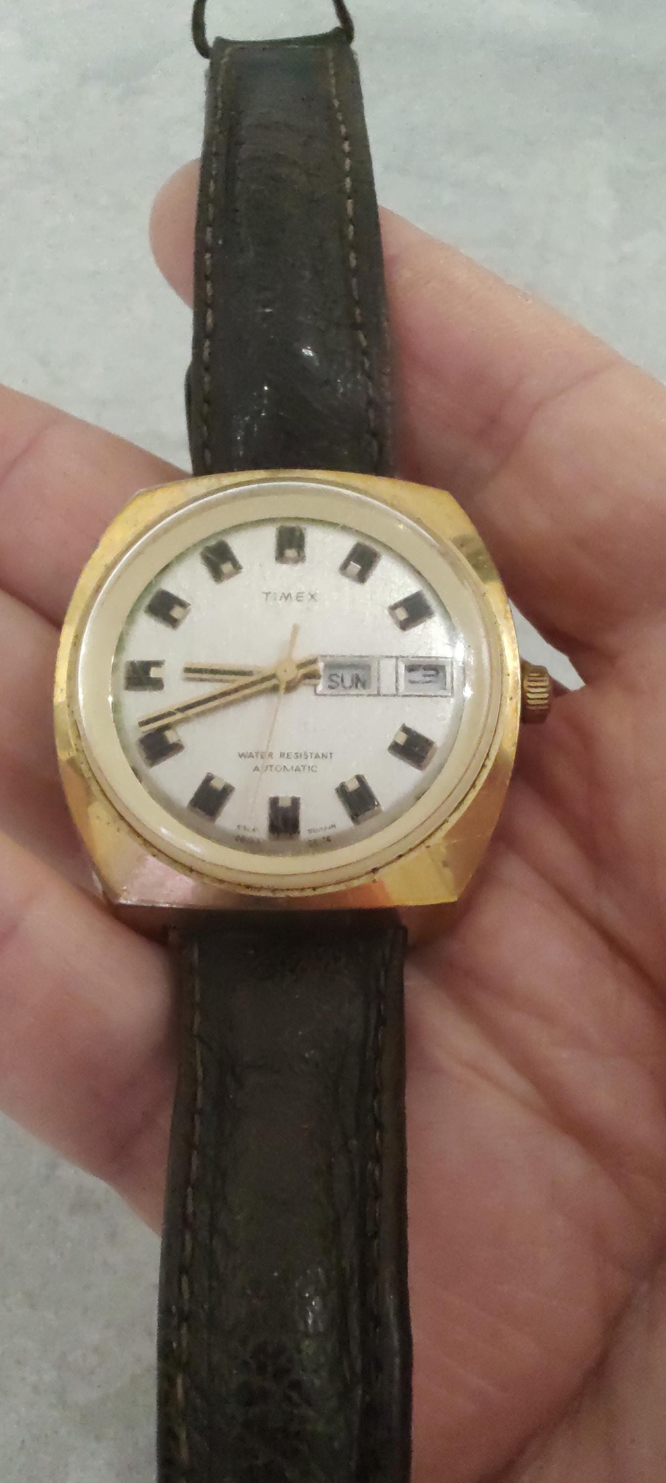 Vintage 1970s Automatic TIMEX Mechanical Winding Watch Date  display picture 1