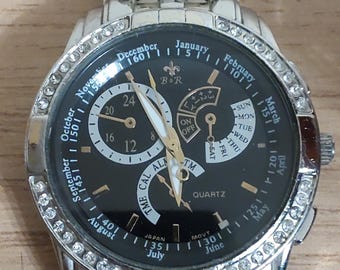 Chronograph type quartz watch