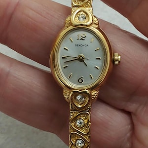 Vintage SEKONDA ladies quartz gold tone faux diamond Diamanté