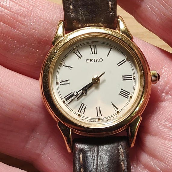 ヴィンテージ　セイコー　SEIKO　ラウンド　レディース　ウォッチ　A1 セイコー ワイアードエフ 腕時計 レディース マルチカレンダー