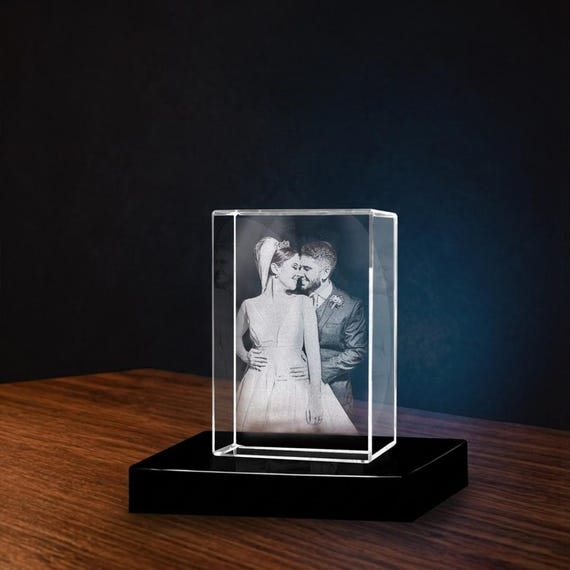 Personalized 3D Photo Crystal: Etched Keepsake Gift