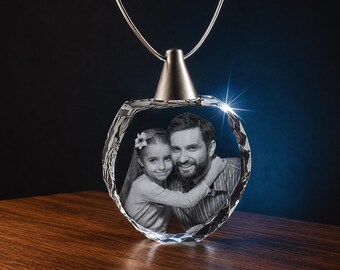 Collar con colgante de corazón de cristal grabado a medida, regalo para el Día del Padre.