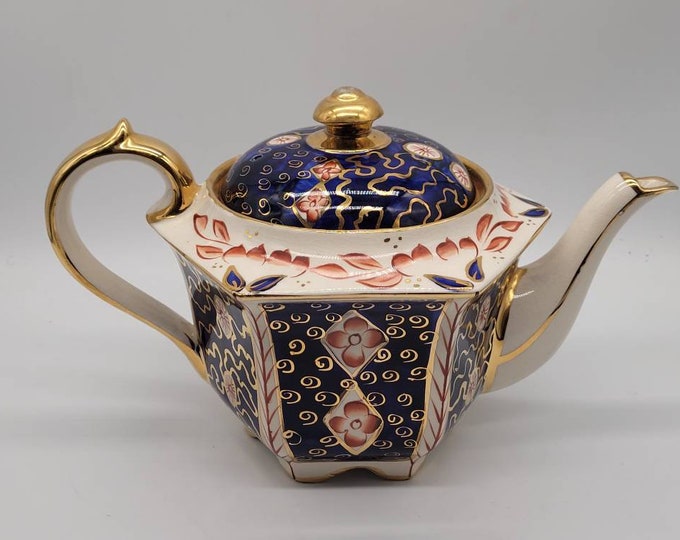 Rare Sadler Teapot, Blue Cobalt Gold Gild, Imari Design Exquisite