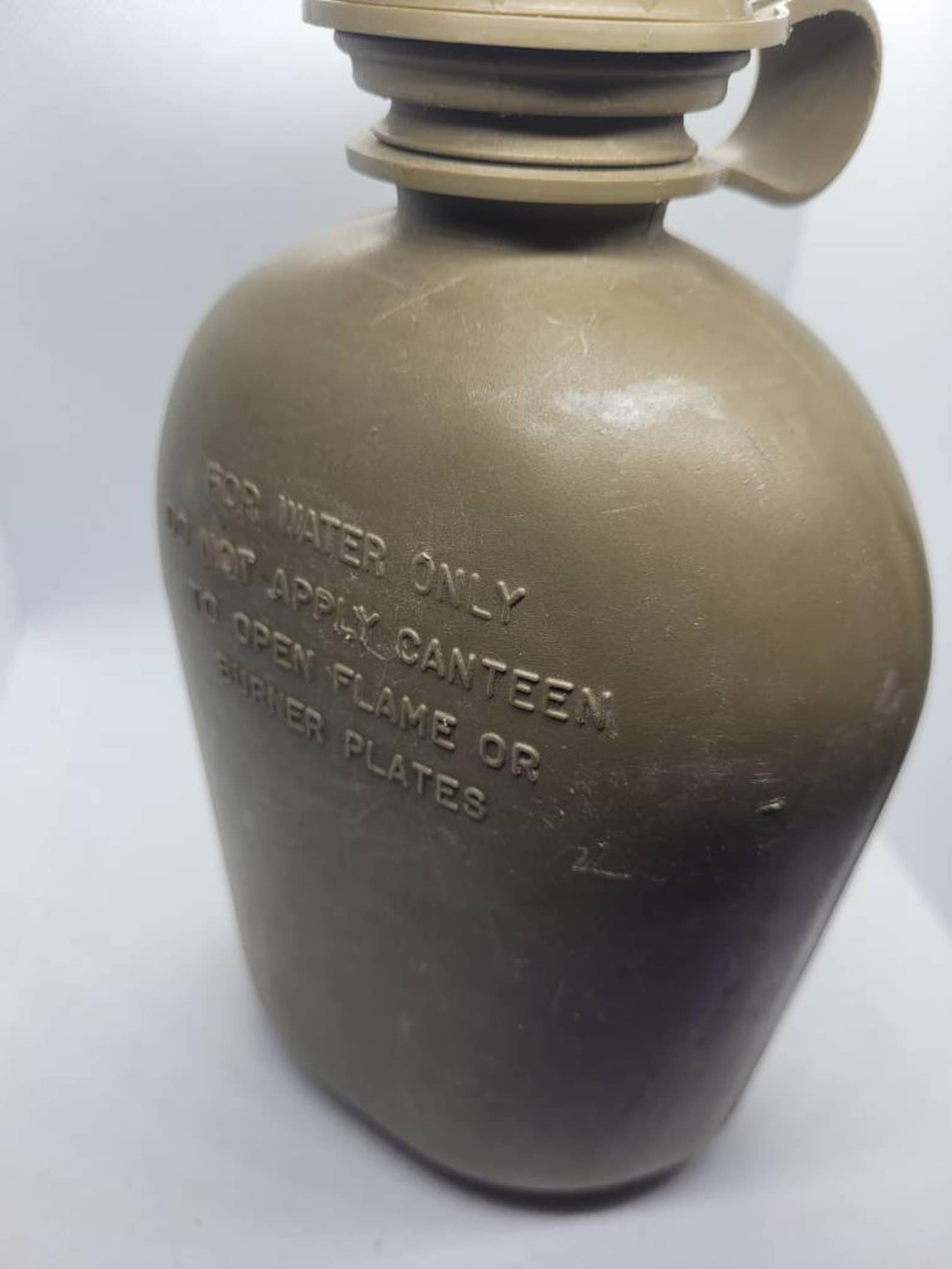 Original U.S. Army canteen 2 QT water bottle with pouch Olive OD USA surplus