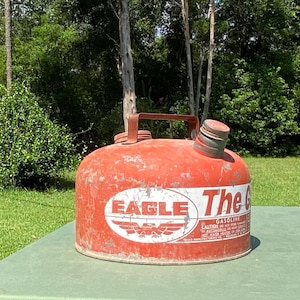 Stalen gasbrandstofkan, adelaar 2,5 gallon, The Gasser, M-2 1/2 USA, dop gasolietuit, schuurvondst, garagekunst voor verzamelaar Displaycadeau