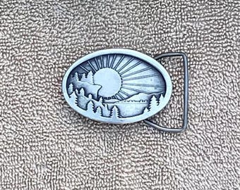 Rising Sun Forest Belt Buckle - 1977 Indiana Metal Craft - Collector Gift