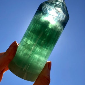 4.35&quot; Green Fluorite Cylindrical Point Tower