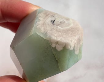 グリーンフラワーアゲート フリーフォーム - Etsy 日本