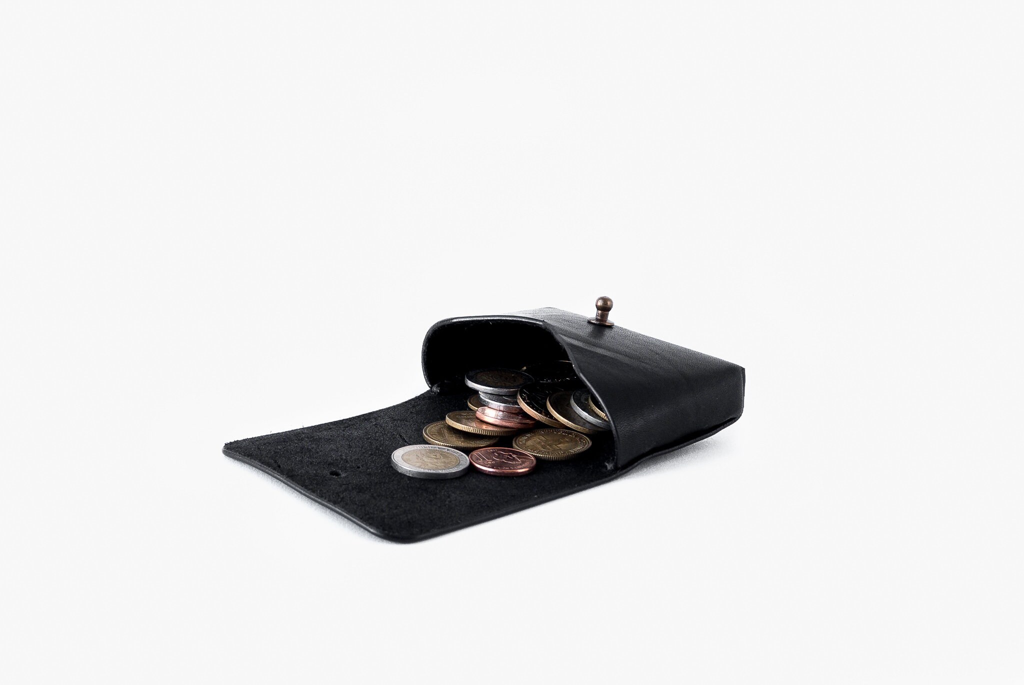 Handmade Leather Coin Case - Perfect for Travel - Minimalist