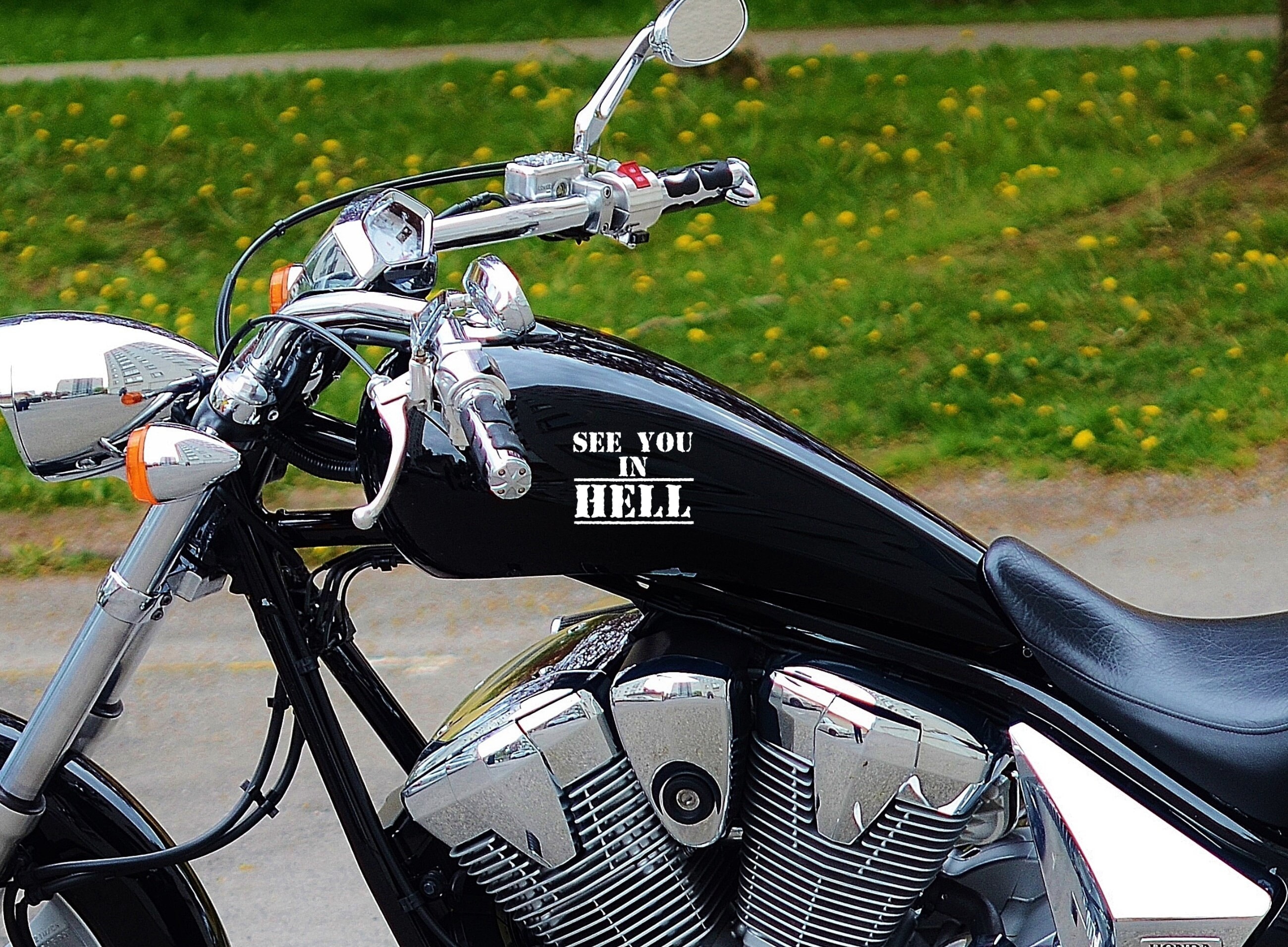 Harley Davidson Tank Aufkleber in Weiss glanz 18 ×8 cm.Top Neu 2 Stück 