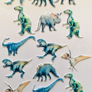 Edible cupcake / muffin toppers / cake decoration dinosaurs 16 pieces DIE-CUT out of edible paper or fondant