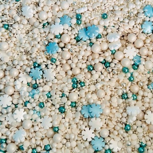 Edible decoration /Frozen /Sprinkle mix/ Sugar sprinkles/Frozen cake decoration/Frozen birthday/Party Christmas cookie decoration