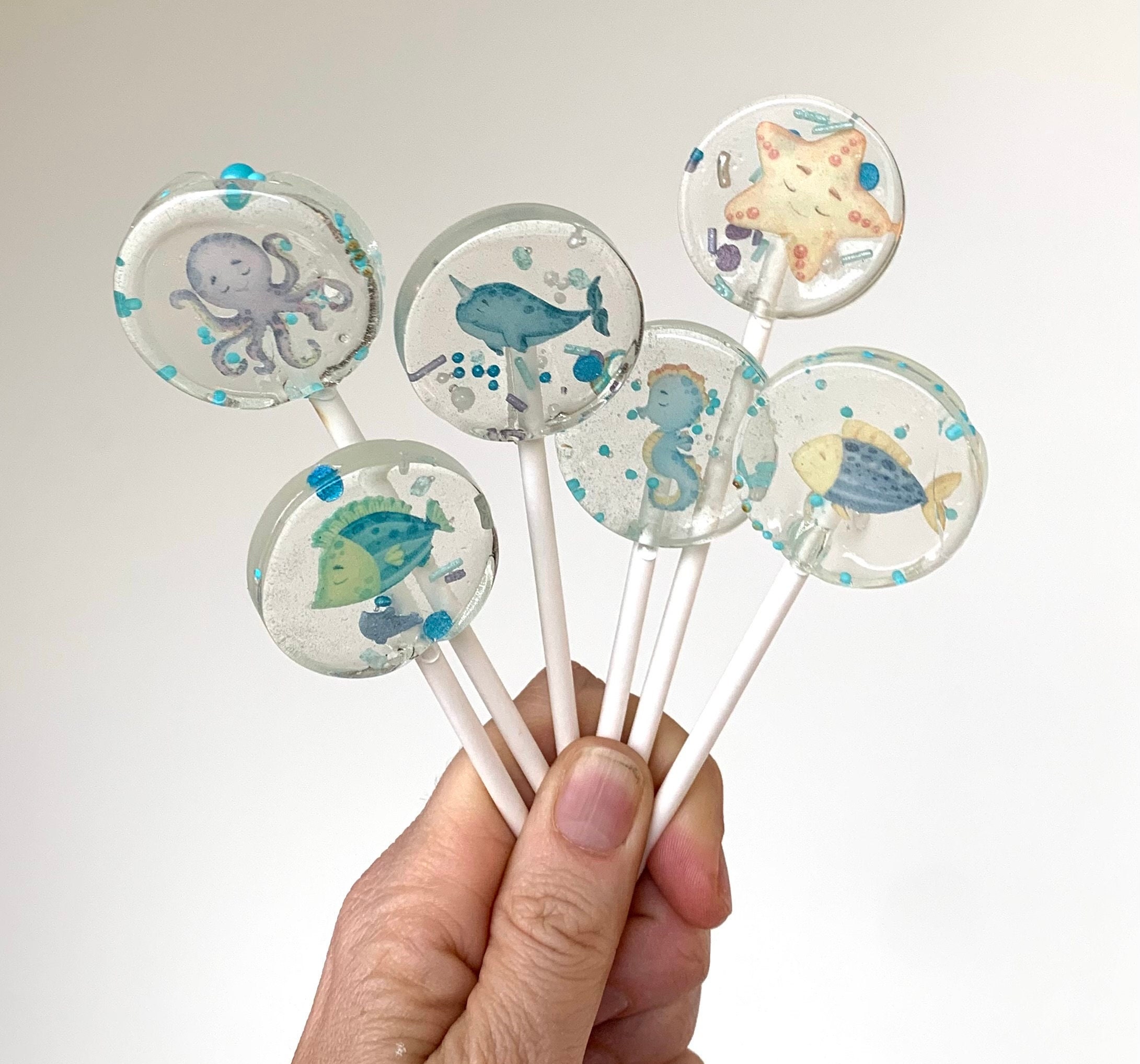 Lollipop Sea Creatures / Edible Cupcake Topper / Muffin Decoration / Cake Topper Cake Decoration Party Favor Fish Seahorse Starfish Naval from 1 piece