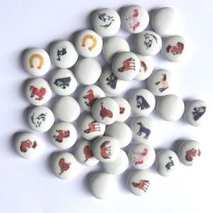Schokolinsen Pferde ab 80g / zur Dekoration von Muffins, Cupcakes, Kuchen, Torte, Eis / für Goody Bag, Mitgebseltüte, Schultüte