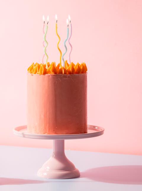 Candeline Di Compleanno A Fiamma Colorata – 24 Pezzi Con Portacandela, 5,8 Cm, Colori Assortiti