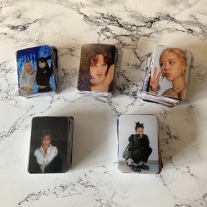 BLACKPINK NICHTOFFIZELLE FOTOKARTEN. Zufällige Fotokarten schwarzrosa Geschenkkarten schwarzpink Mädchengruppe kpop. Jennie, Lisa, Rose & Jisoo