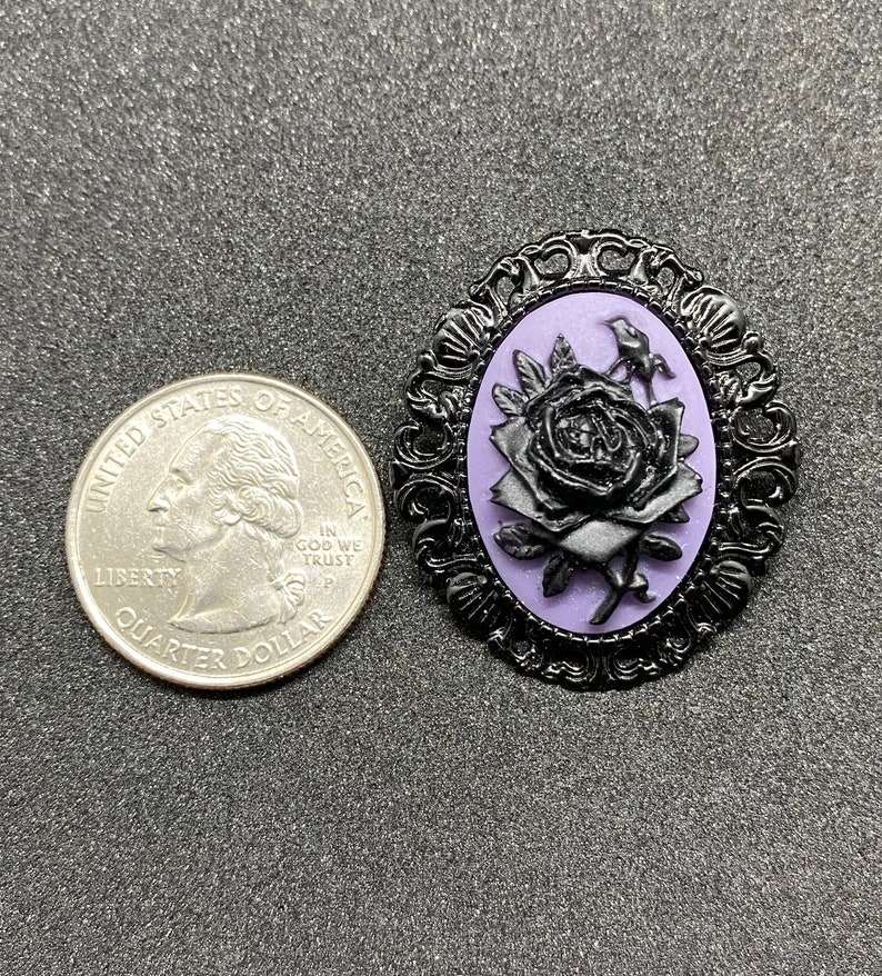 Purple and Black Rose Cameo Brooch zdjęcie 3