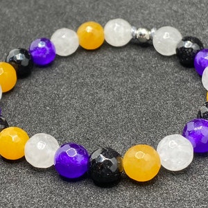 Pulsera de cuentas con piedras preciosas y bandera del orgullo no binario