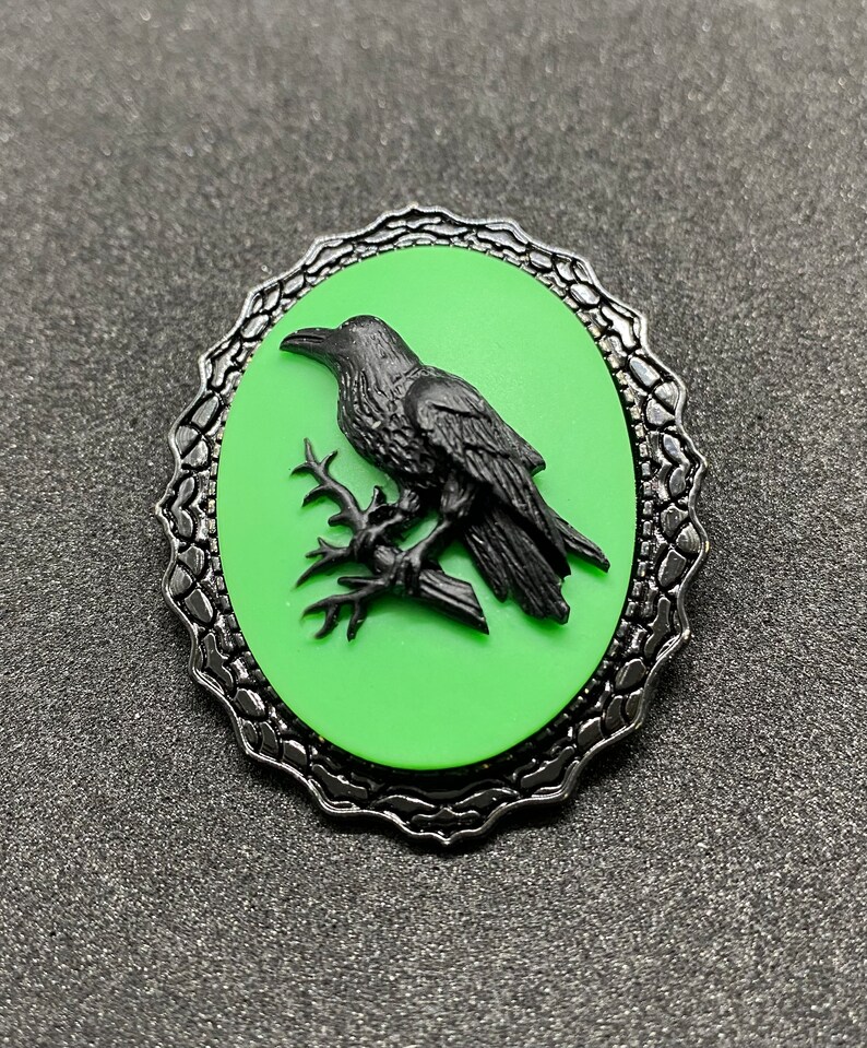 Green and Black Raven Cameo Brooch zdjęcie 6