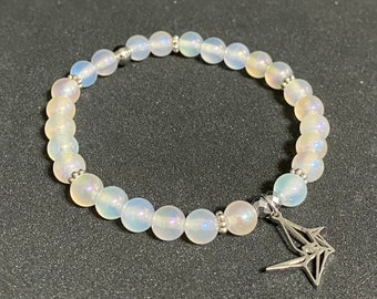 White Jade and Paper Crane Charm Beaded Gemstone Bracelet