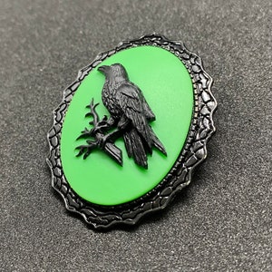 Green and Black Raven Cameo Brooch zdjęcie 2