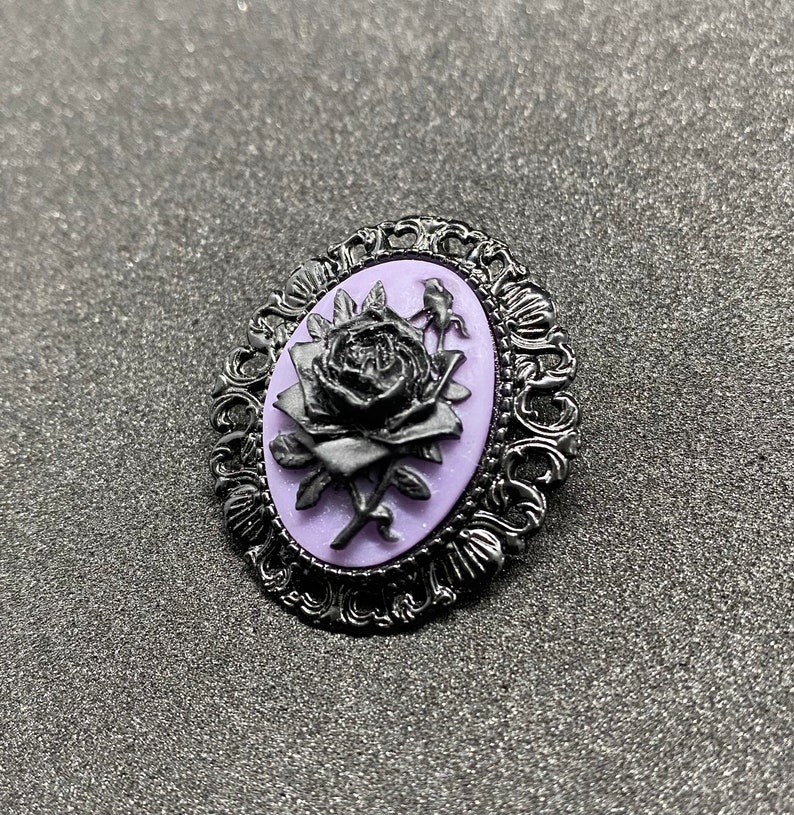 Purple and Black Rose Cameo Brooch zdjęcie 4