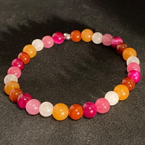 Lesbian Pride Flag Beaded Gemstone Bracelet afbeelding 4