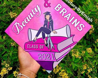 Beauty &Brains - Graduation Cap Topper - 2023 Beschikbaar - Pre Made