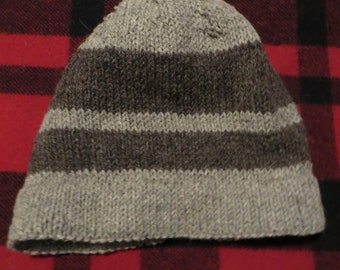 Too Fewe Farm 100% wool hand knit hat