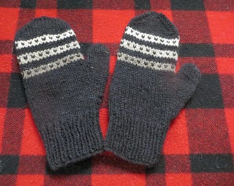 Too Fewe Farm 100% wool hand knit "Paul" mittens