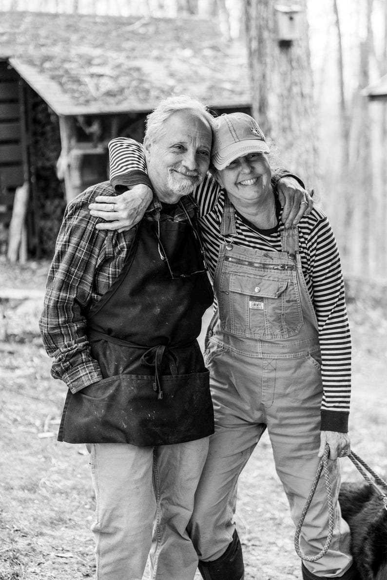 100 % ullgarn från Too Fewe Farm finns i en mängd olika naturliga (utan färgämnen) färger bild 9