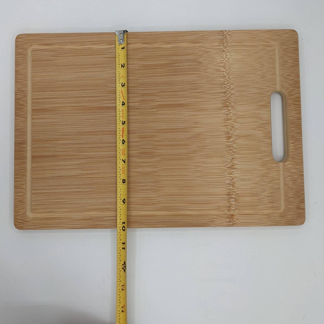 Large customizable onepiece bamboo cutting board with no glue cutting