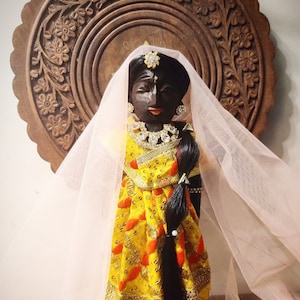 MARAPACHI WOODEN DOLLS -10 inch/ marapachi bommai/ bommala koluvu/ lakade gudiya/ marapachi dolls/ fully decorated/bommai/kolu/navaratri