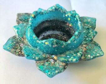 Lotus Candle Holder - Large
