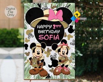 Quadro de boas-vindas para aniversário de MICKEY e MINNIE Mouse Safari GIRL para impressão. Decoração personalizada para festa Mickey Minnie Mouse. Pôster de aniversário de Mickey Minnie